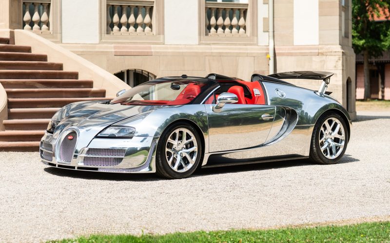 1 de 6 Bugatti restaurou o Veyron Grand Sport Vitesse com carroceria de alumínio polido.