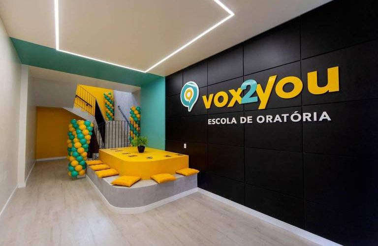Imagem da entrada de unidade da Vox2You, em São Paulo - Divulgação