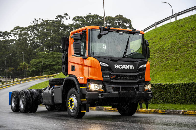 Caminhão Scania XT Super P390 é uma das atrações da marca sueca na Fenatran 2026 - Divulgação
