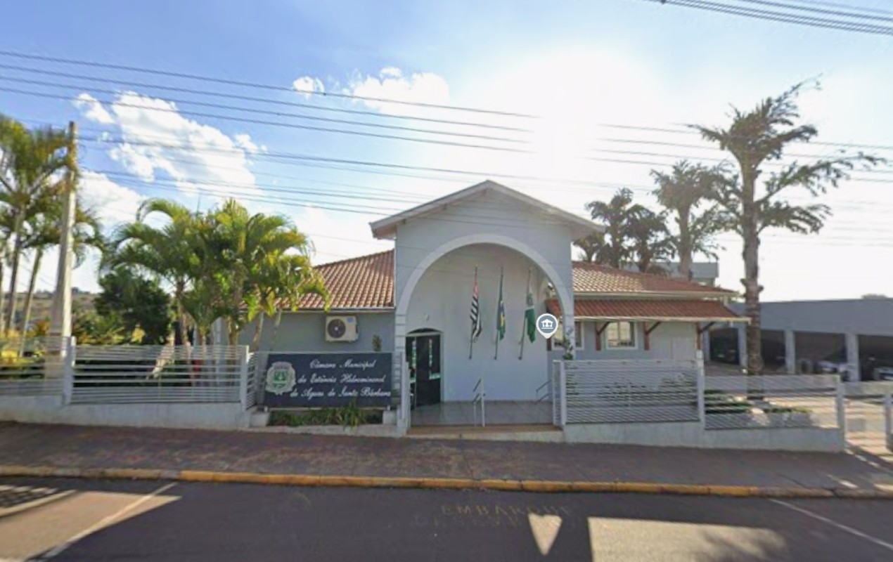 1 de 1 A Câmara de Águas de Santa Bárbara fica localizada na Avenida José Costa, 650, na Vila Cantizani
