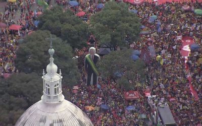 1 de 5 Apoiadores do Lula fazem ato na Candelária