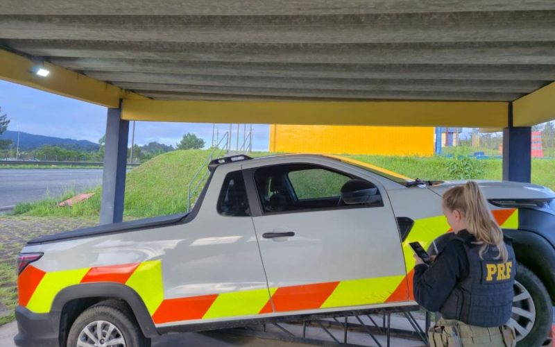 1 de 1 PRF recuperou caminhonete roubada em Minas Gerais