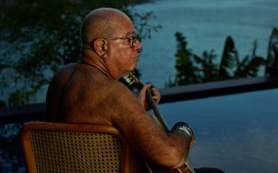 1 de 2 Cézar Mendes canta cinco das 12 músicas compostas com Arnaldo Antunes e reunidas no álbum 'Itapuano'