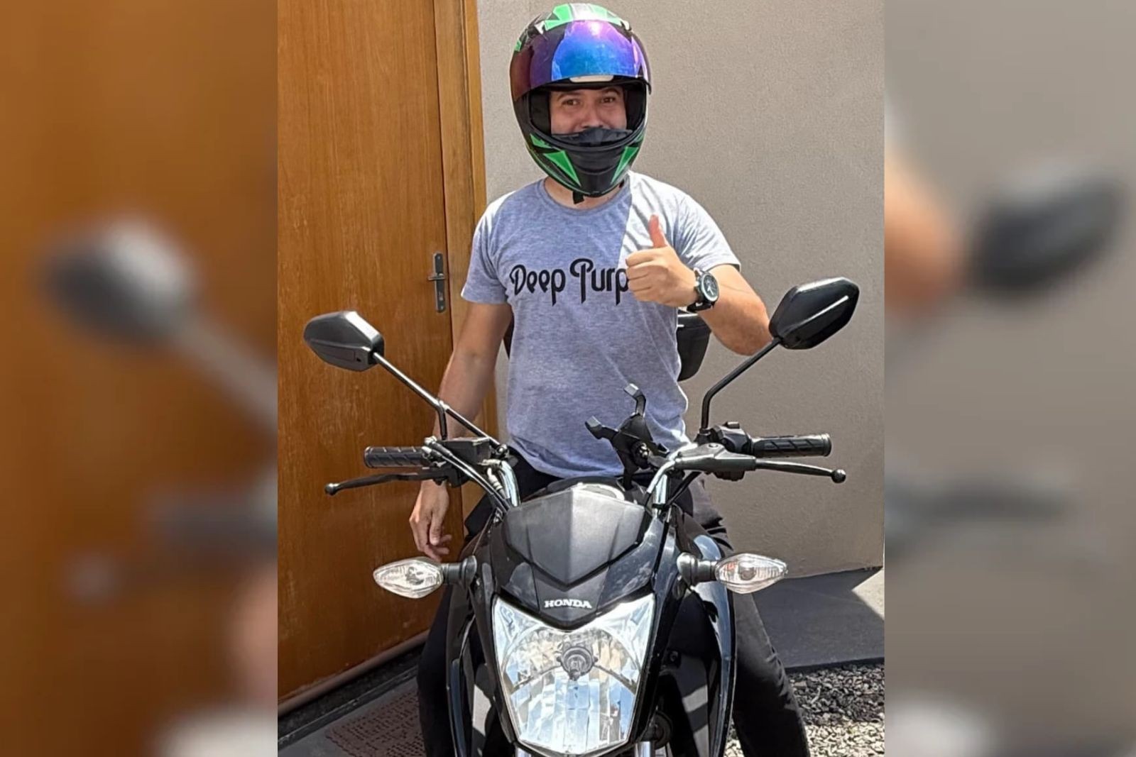 1 de 3 O radialista Daniel Sávio Dias com sua motocicleta em Guapiaçu (SP)