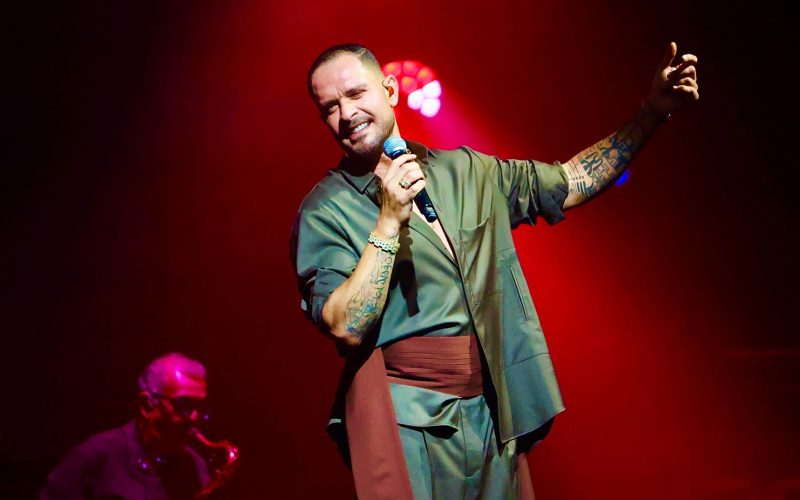 1 de 1 Diogo Nogueira em março na estreia do show 'Infinito samba', cuja turnê gera registro audiovisual programado para ser feito em 2 de dezembro