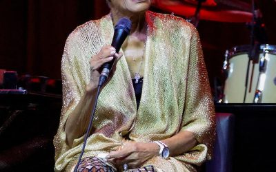 1 de 3 Dionne Warwick canta músicas como 'Garota de Ipanema', 'Na Baixa do Sapateiro' e 'Aquarela do Brasil' em show na casa Vivo Rio, no Rio de Janeiro (RJ)