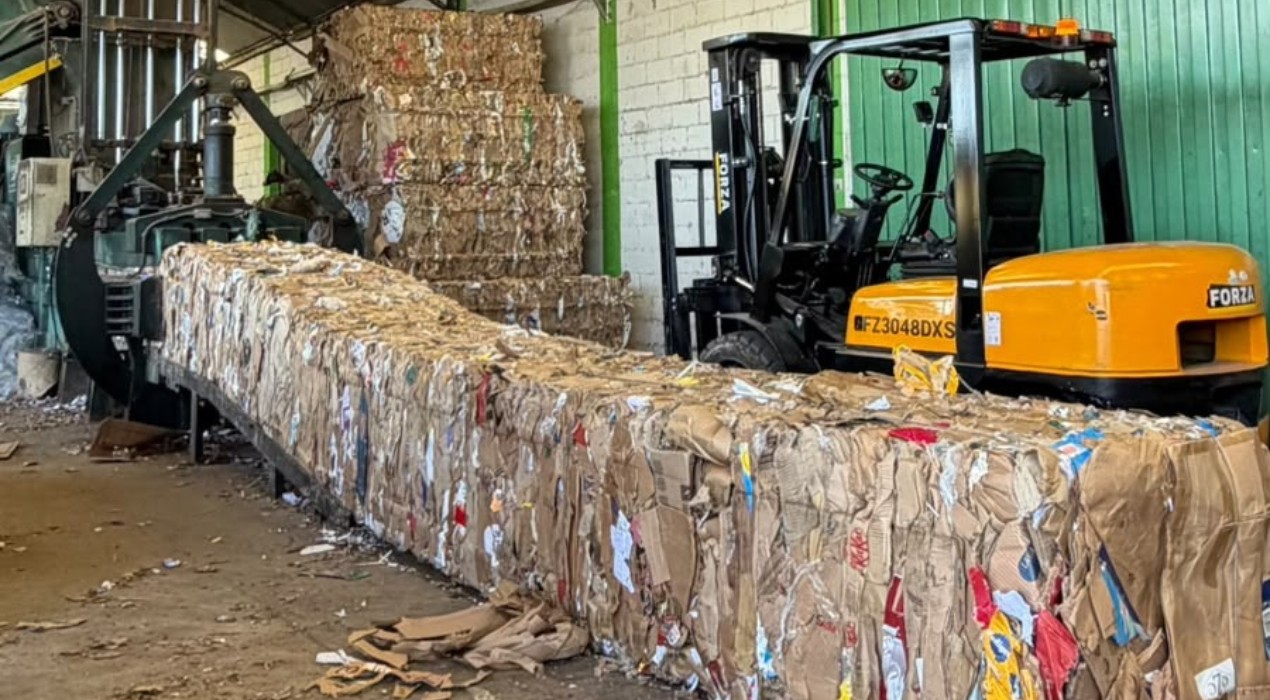 1 de 2 Materiais excedentes de campanhas podem ser entregues em cooperativas, empresas e ecopontos das regiões de Sorocaba e Jundiaí (SP)