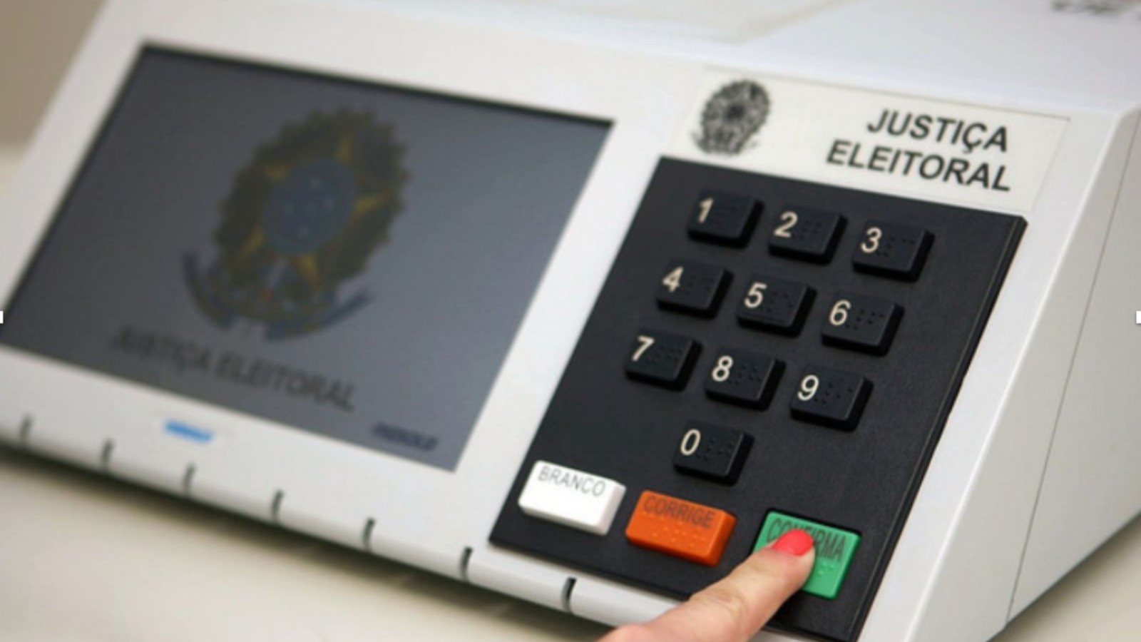 1 de 2 Urna eletrônica