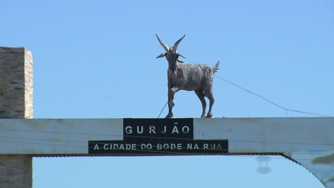 1 de 2 Gurjão, a cidade do Bode na Rua, no Cariri da Paraíba