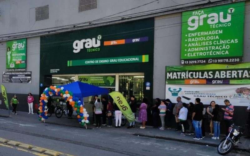 1 de 1 7ª Feira de Empregabilidade oferece 200 vagas em Santos