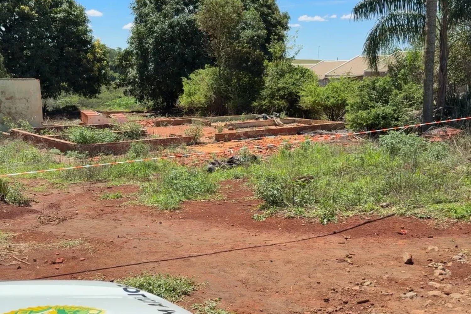 1 de 1 Adolescente venezuelana de 14 anos é encontrada morta em mata no Paraná; padrasto, apontado como suspeito do crime, morre em confronto com a PM