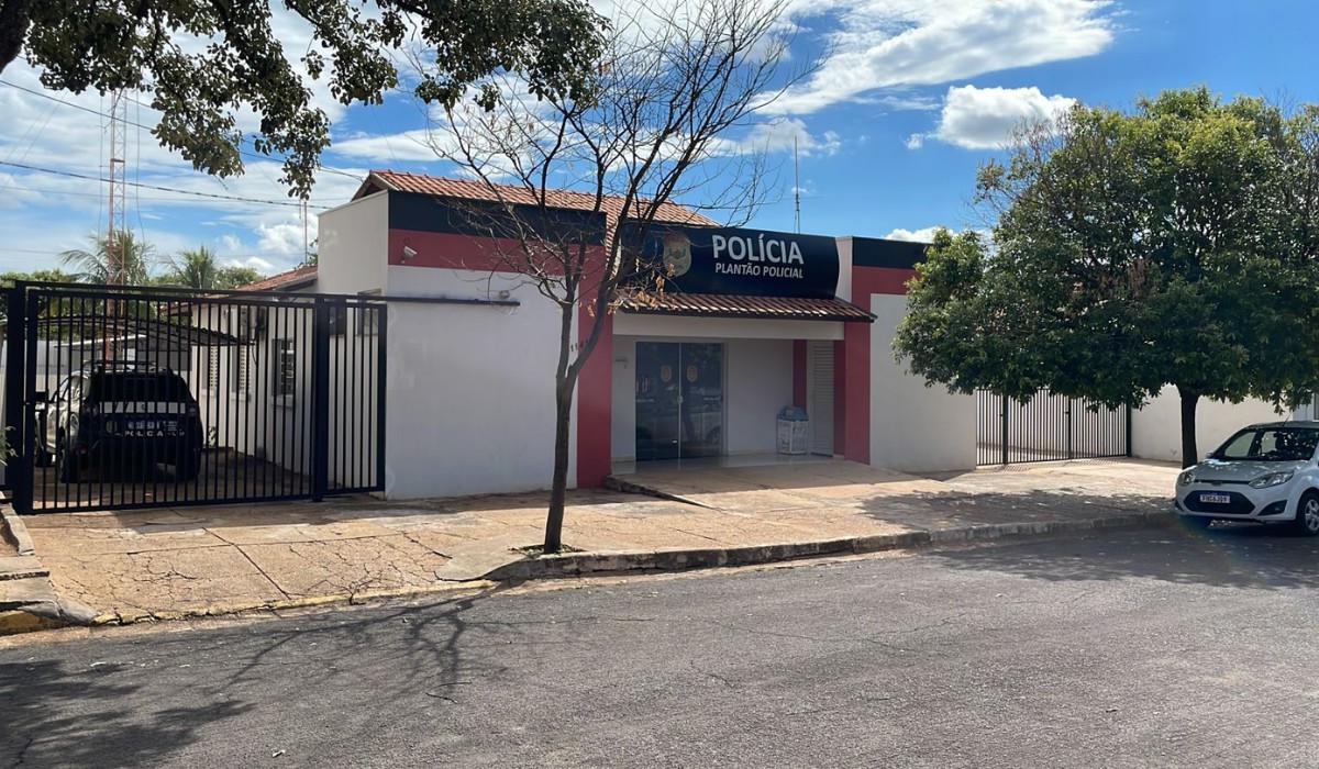1 de 1 Delegacia Seccional de Polícia de Adamantina