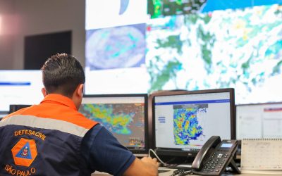 1 de 1 Equipe técnica de monitoramento climático da Defesa Civil do Estado de São Paulo.