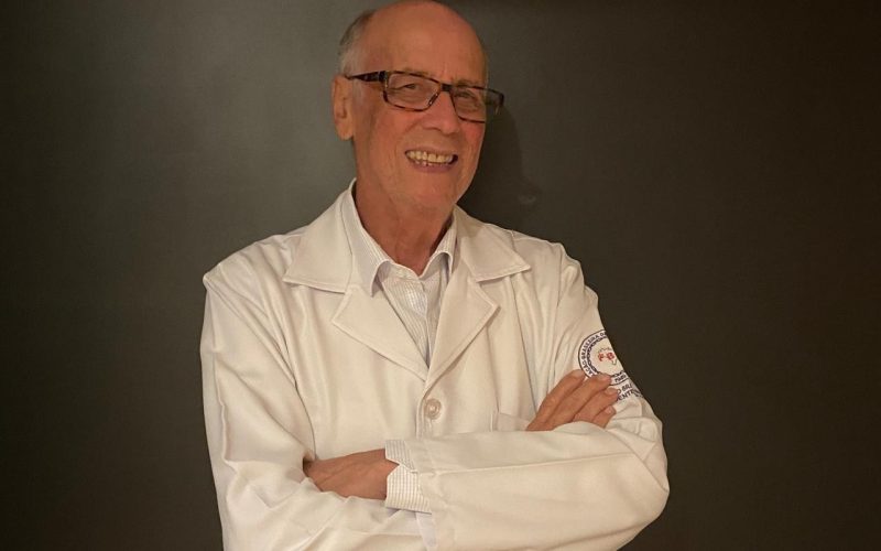 1 de 1 O gastroenterologista Luiz Gonzaga Vaz Coelho, professor titular da Faculdade de Medicina Universidade Federal de Minas Gerais e autor dos primeiros estudos sobre a bactéria Helicobacter pylori