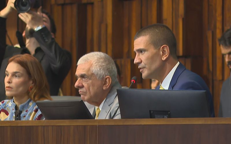 1 de 1 Douglas Ruas em discurso na Alerj após ser eleito governador no 1º turno