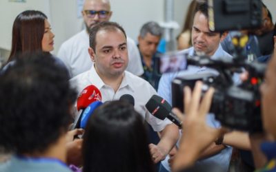 1 de 1 O governador do Amazonas, Roberto Cidade