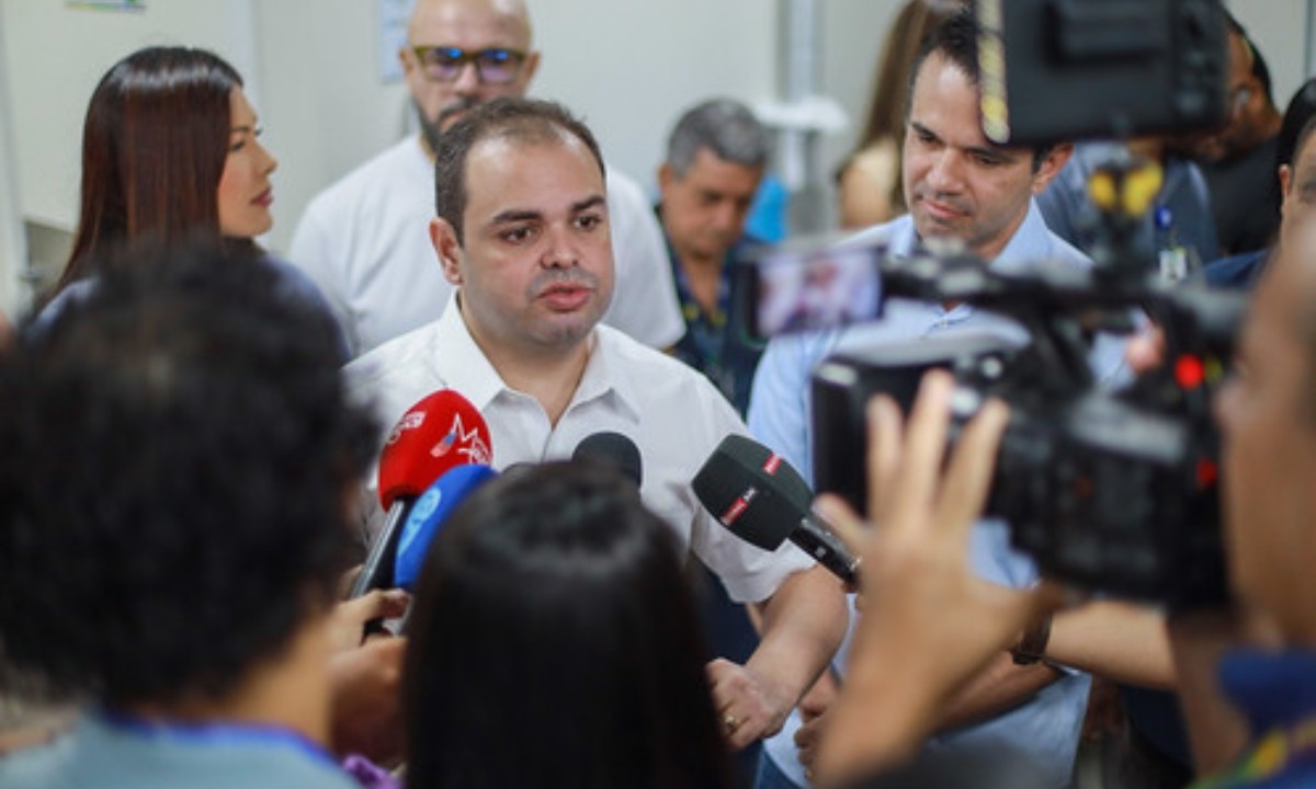 1 de 1 O governador do Amazonas, Roberto Cidade