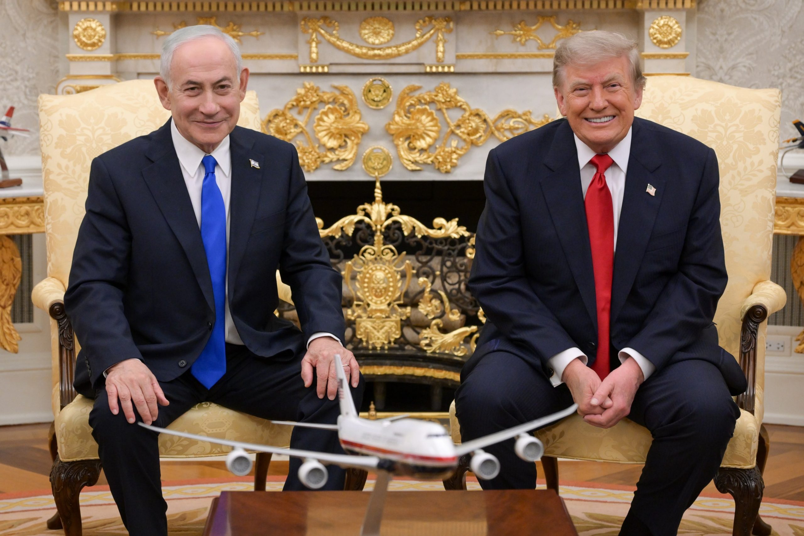 1 de 1 O premiê de Israel, Benjamin Netanyahu, ao lado do presidente dos Estados Unidos, Donald.