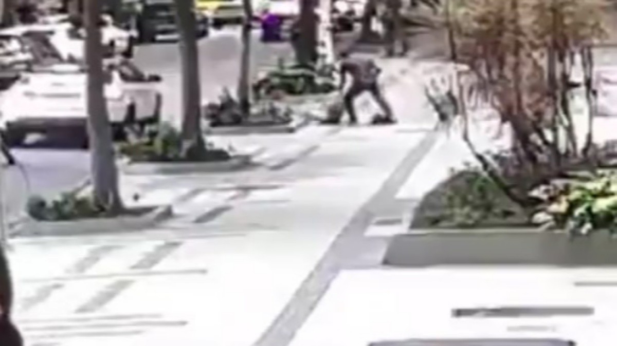 1 de 1 Mulher é baleada no Leblon