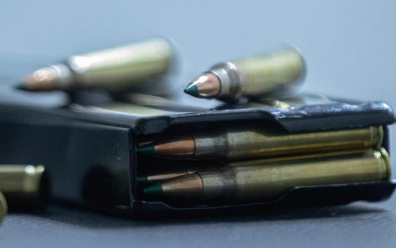 1 de 1 Marcações de um cartucho revelam o ano de fabricação, o fabricante e o lote da munição