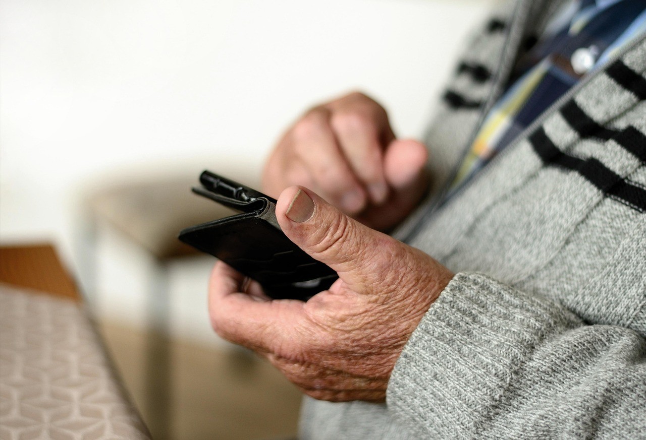 1 de 1 Curso de informática vai ensinar a pessoas 50+, em Santos, a ter mais segurança digital