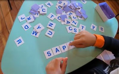 1 de 3 Leis oficializam políticas que garantem a alfabetização infantil em duas cidades da Baixada Santista.