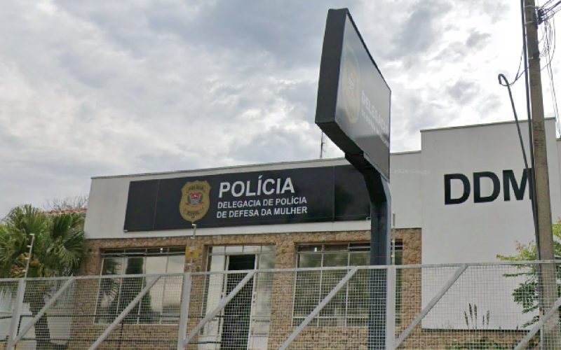 1 de 2 Delegacia de Defesa da Mulher (DDM) de Botucatu (SP)