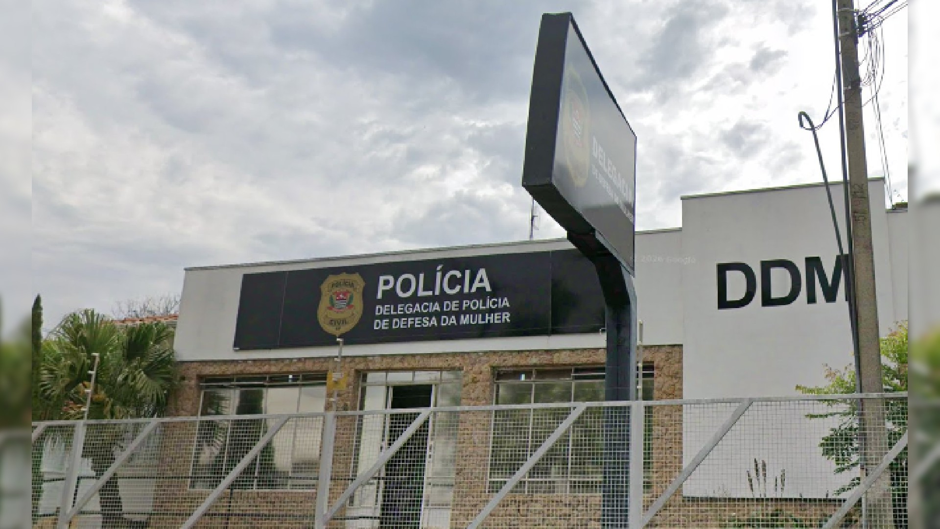 1 de 2 Delegacia de Defesa da Mulher (DDM) de Botucatu (SP)