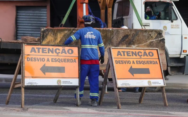 1 de 1 Desvios pedem atenção ao fluxo de carros e caminhões na João Paulo II, na Enéas Pinheiro, na Dr. Freiras e na Almirante Barroso.
