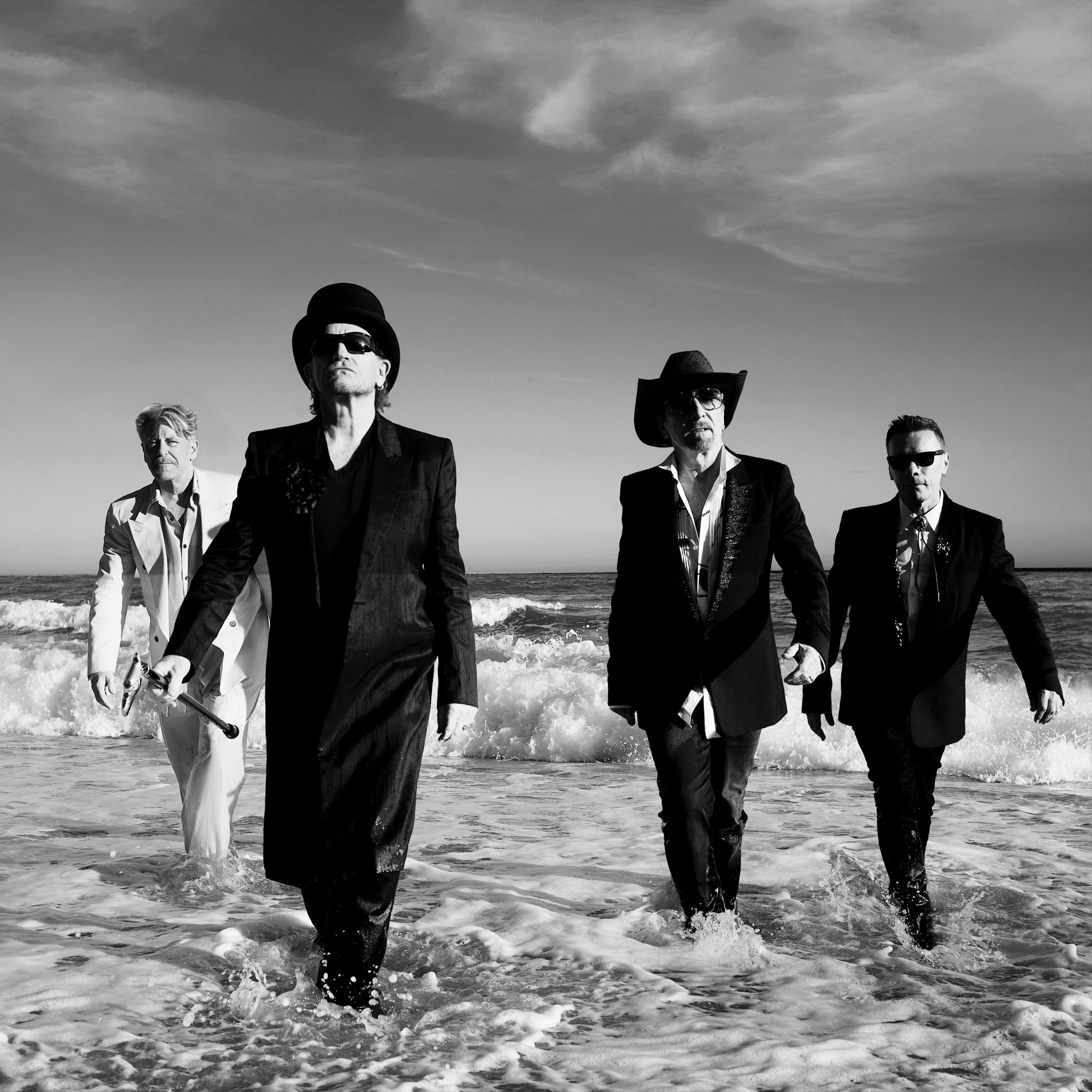 1 de 1 U2 anuncia 'Carnaval de Luz', álbum que tem Rosalía e dueto póstumo com Dolly Parton