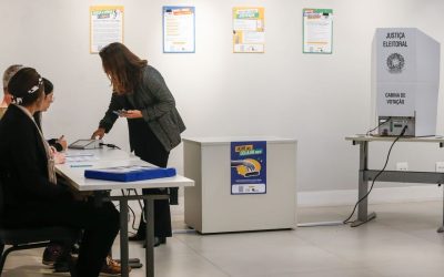 1 de 1 Votação na 6ª Zona Eleitoral (ZE), no bairro Paraíso, na zona sul da capital.
