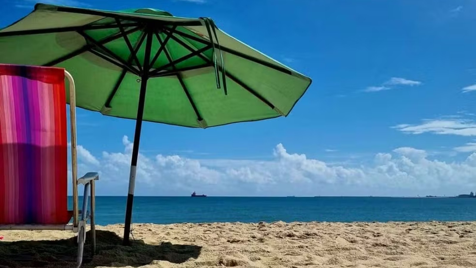 1 de 2 Praia Fortaleza Ceará folga feriado sol