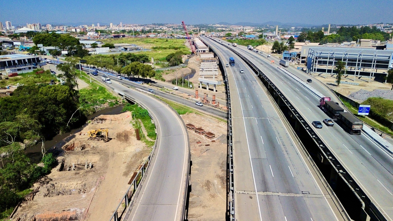 1 de 1 SPMar faz içamentos de vigas entre Poá e Suzano