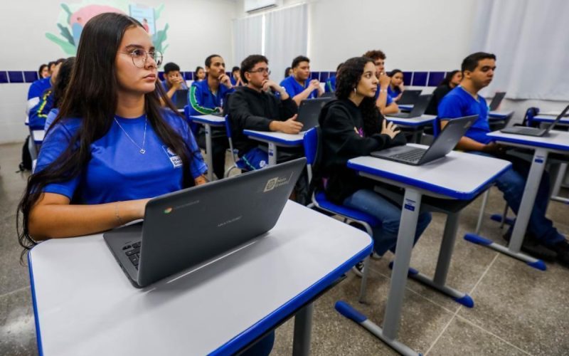 1 de 1 Escolha da língua estrangeira no Enem 2026 deve ser feita até 18 de outubro.