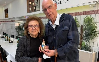 1 de 3 Padre Júlio Lancellotti celebra missa de sétimo dia da ex-prefeita Telma de Souza em Santos, SP