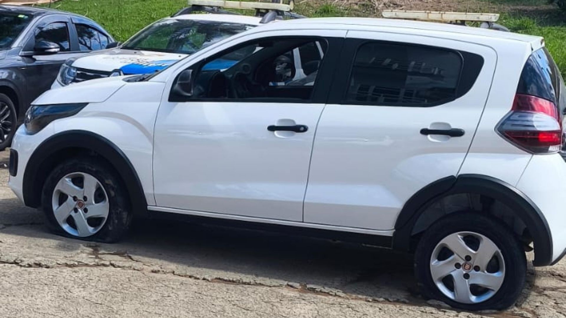 1 de 1 Sem dinheiro para viajar ao RJ, homem furta carro e foge pela BR 262 no ES