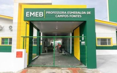 1 de 1 Escola Municipal de Educação Básica (EMEB) Professora Esmeralda de Campos Fonte em Cuiabá