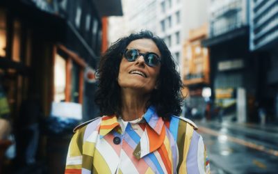 1 de 2 Zélia Duncan lança o single 'Pan y leche' amanhã, sexta-feira, 23 de outubro, em gravação produzida e arranjada por Maria Beraldo