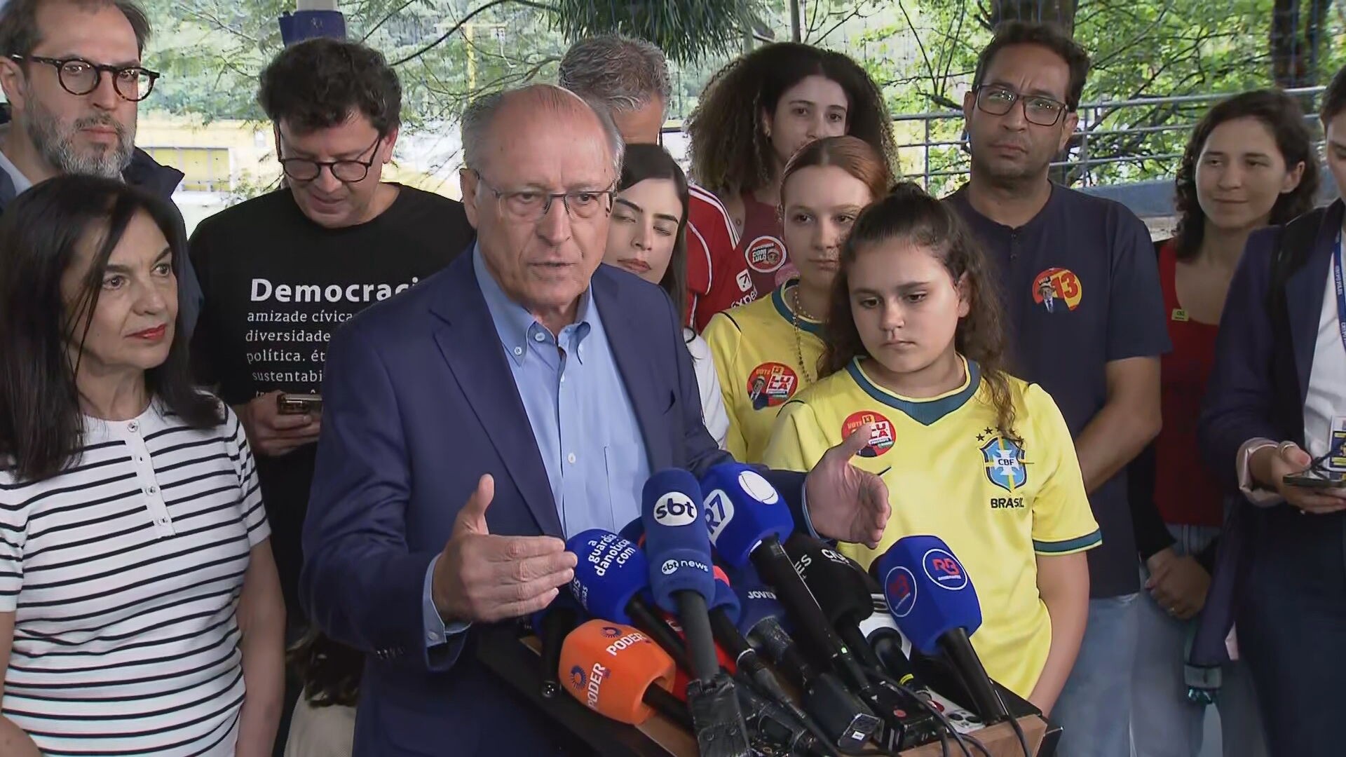 1 de 2 Geraldo Alckimin vota na Zona Sul de São Paulo
