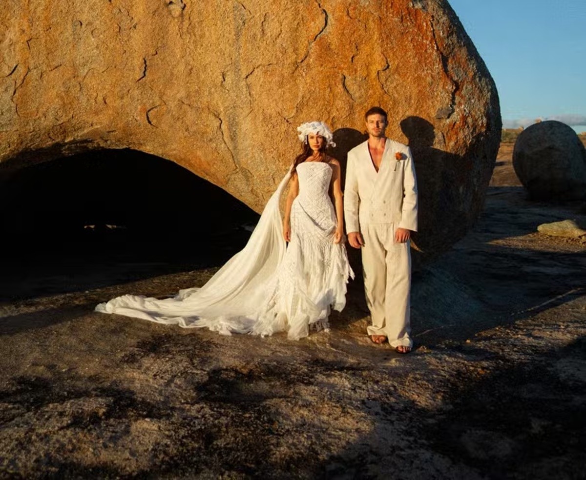 1 de 1 Juliette e Kaíque na cerimônia de casamento em Cabaceiras