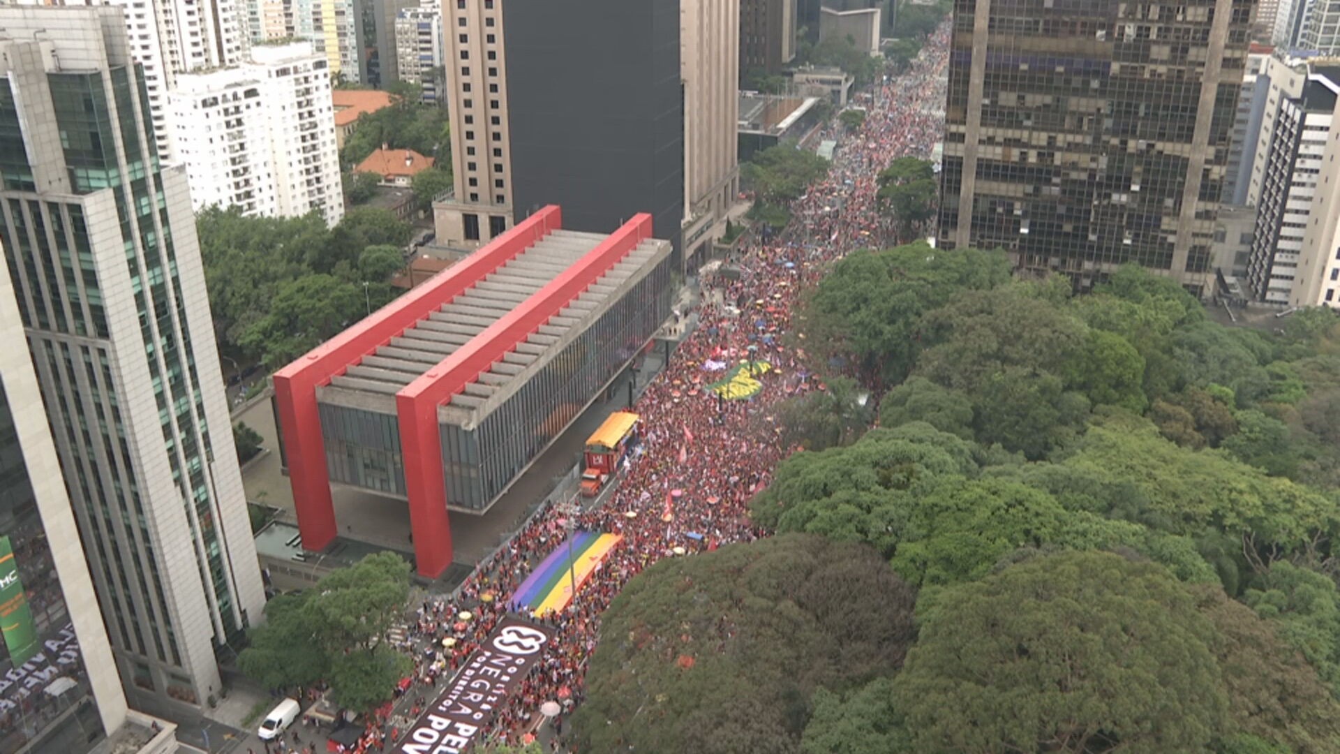 1 de 3 Ato de apoiadores de Lula no Masp, em SP