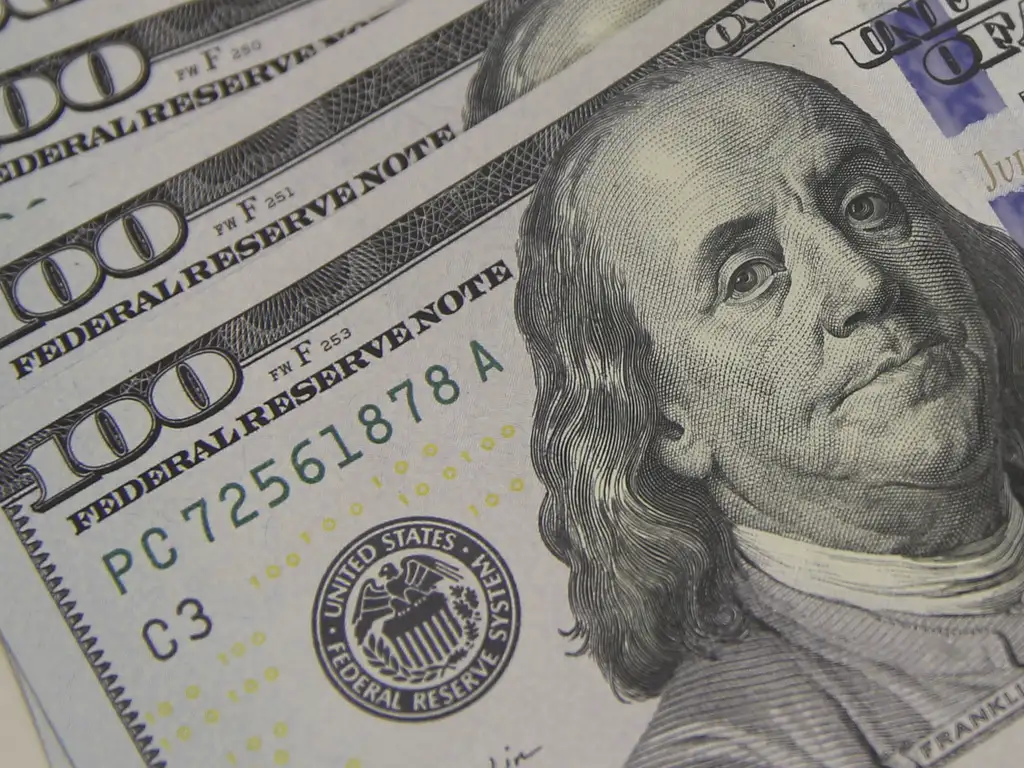 Dólar Americano