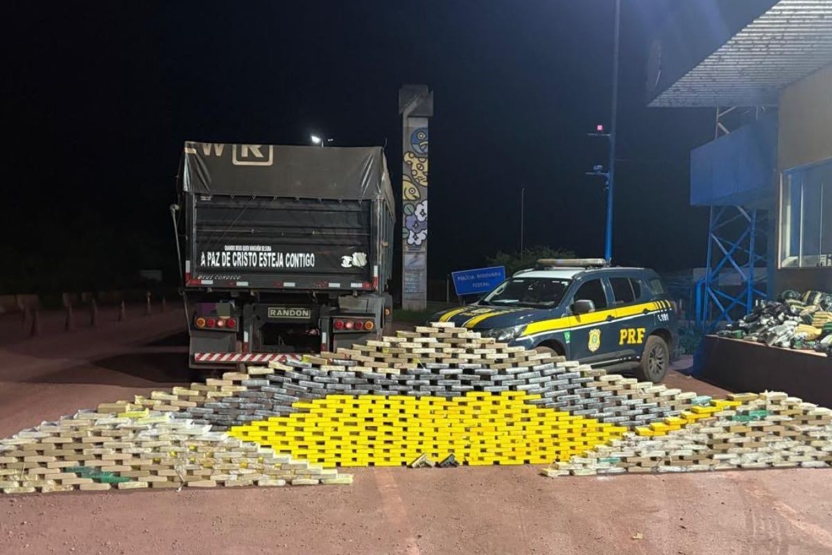 1 de 1 PRF apreende mais de 700kg de cocaína em MS