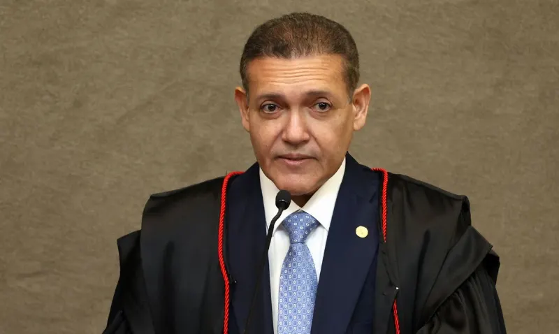 Kassio atende Flávio e suspende circulação de jornal de sindicato