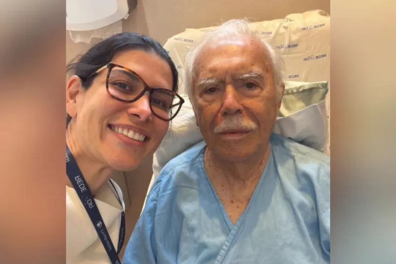 1 de 1 José Sarney deixa UTI após cirurgia abdominal