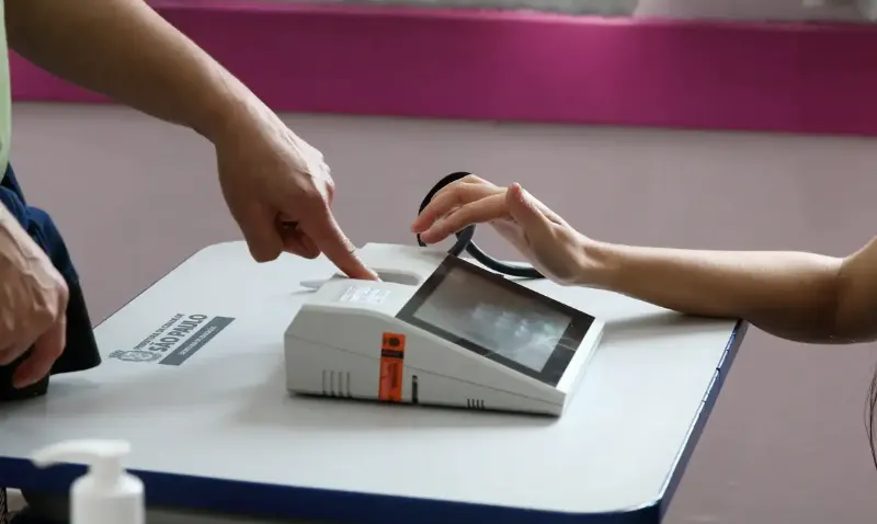 Eleitor sem biometria pode votar no segundo turno das eleições