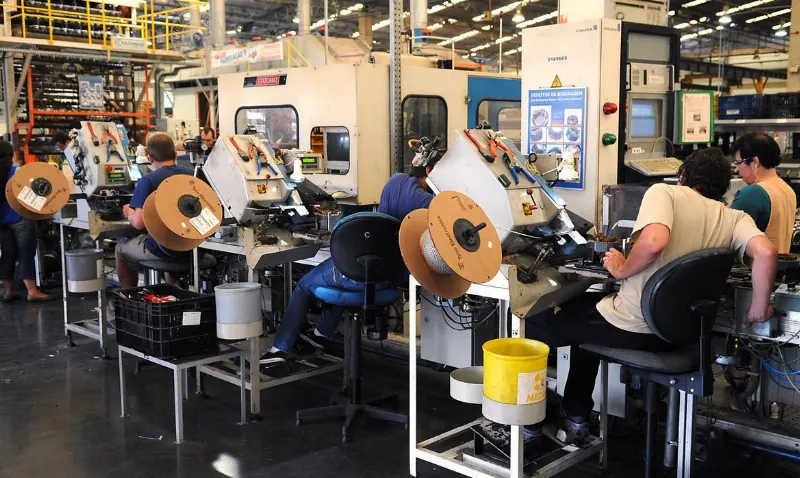 Atividade econômica tem alta de 0,3% em agosto, mostra IBC-Br
