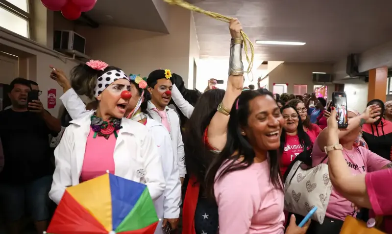 Outubro Rosa: tratamento termina, mas medo do câncer pode permanecer