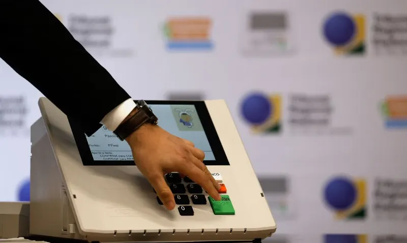 TRE-RJ define urnas que serão auditadas no segundo turno