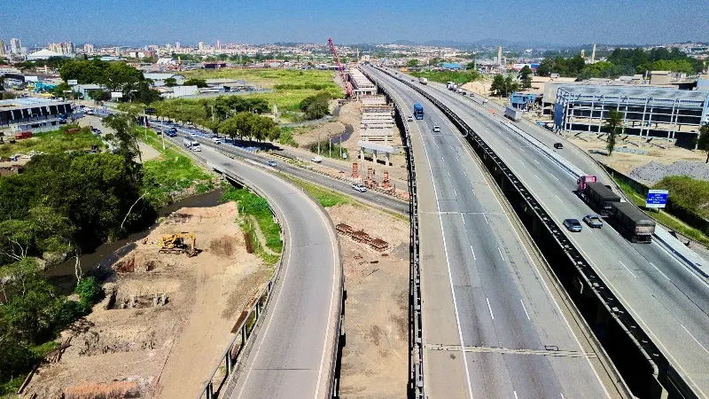 1 de 1 SPMar faz içamentos de vigas entre Poá e Suzano